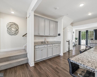 9123 Fox Stream Way - Photo Thumbnail 40