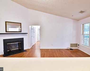 13110 Briarcliff Terrace - Photo Thumbnail 20