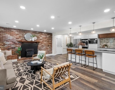 11919 Tildenwood Drive - Photo Thumbnail 11