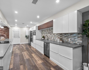 11919 Tildenwood Drive - Photo Thumbnail 5