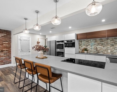 11919 Tildenwood Drive - Photo Thumbnail 4