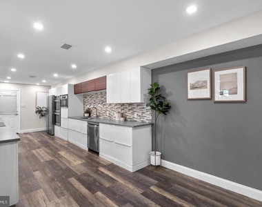 11919 Tildenwood Drive - Photo Thumbnail 7