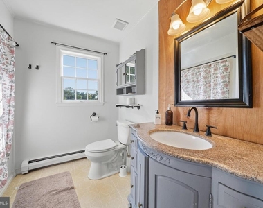 26015 Woodfield Road - Photo Thumbnail 33