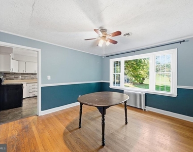 26015 Woodfield Road - Photo Thumbnail 8