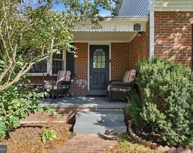 26015 Woodfield Road - Photo Thumbnail 1