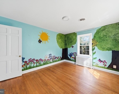 26015 Woodfield Road - Photo Thumbnail 20