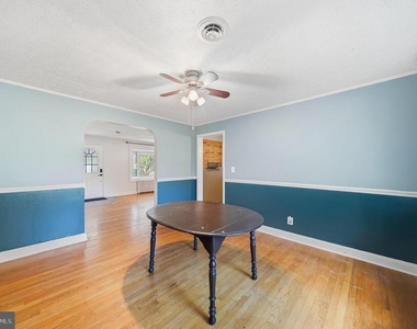 26015 Woodfield Road - Photo Thumbnail 9