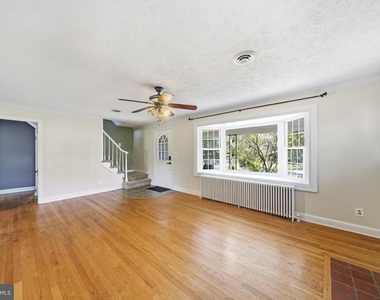 26015 Woodfield Road - Photo Thumbnail 5