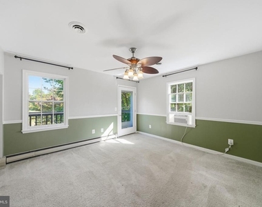26015 Woodfield Road - Photo Thumbnail 25