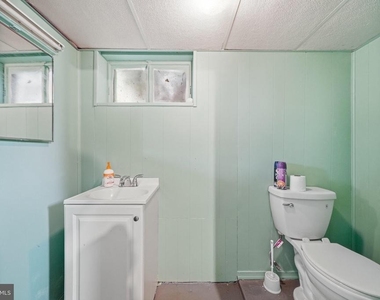26015 Woodfield Road - Photo Thumbnail 38