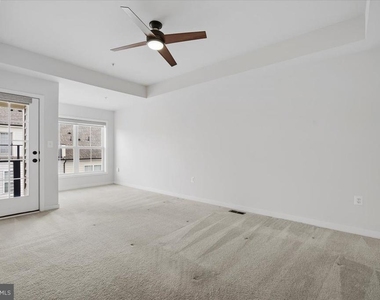 12715 Vuillard Street - Photo Thumbnail 20