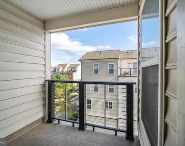 12715 Vuillard Street - Photo Thumbnail 25