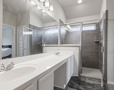 3635 Twin Dish Way - Photo Thumbnail 10
