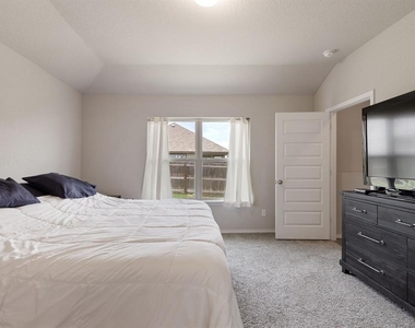 3635 Twin Dish Way - Photo Thumbnail 4