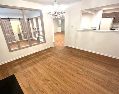 10702 Kings Riding Way - Photo Thumbnail 10