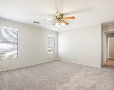 15204 Drusillas Dr - Photo Thumbnail 10