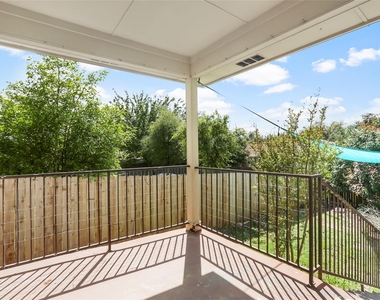 15204 Drusillas Dr - Photo Thumbnail 18