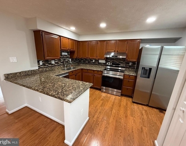 14800 Crosswood Terrace - Photo Thumbnail 3
