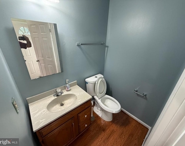 14800 Crosswood Terrace - Photo Thumbnail 7