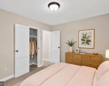 10406 Montrose Avenue - Photo Thumbnail 19