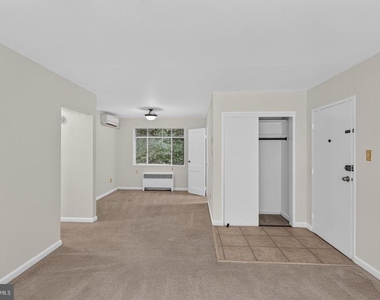 10406 Montrose Avenue - Photo Thumbnail 12