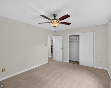 10406 Montrose Avenue - Photo Thumbnail 16