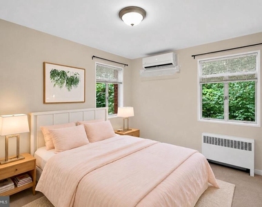 10406 Montrose Avenue - Photo Thumbnail 17