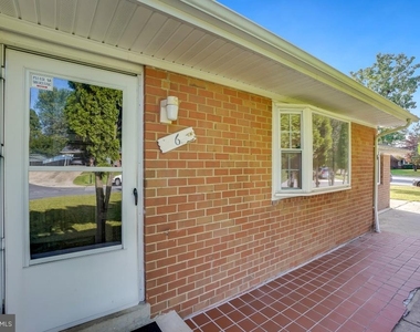 6 Kerwood Court - Photo Thumbnail 3