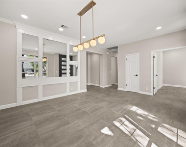 4117 Travis Country Cir - Photo Thumbnail 4