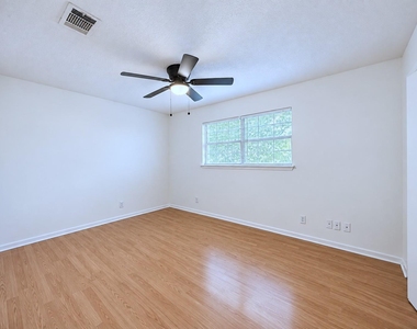 2011 Kirksey Dr - Photo Thumbnail 14