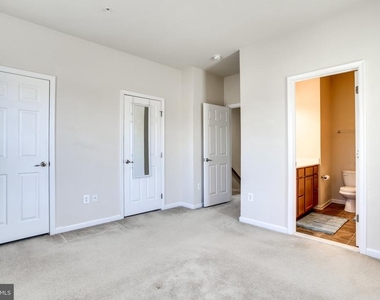7125 Penny Lane - Photo Thumbnail 2