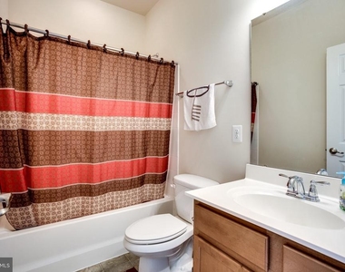 7125 Penny Lane - Photo Thumbnail 11