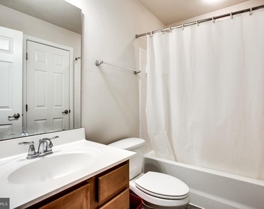 7125 Penny Lane - Photo Thumbnail 15