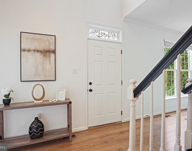 6331 Patuxent Quarter Road - Photo Thumbnail 4