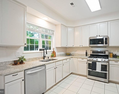 6331 Patuxent Quarter Road - Photo Thumbnail 11