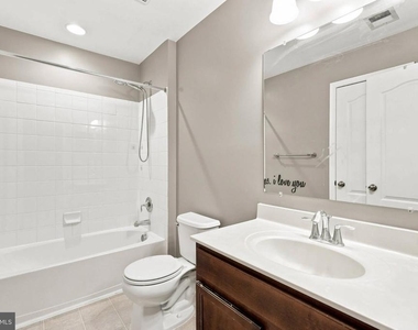 7832 Blue Stream Drive - Photo Thumbnail 23