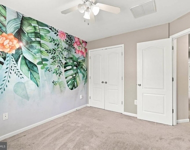 7832 Blue Stream Drive - Photo Thumbnail 20