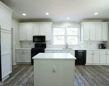 8115 Bethel Lane - Photo Thumbnail 13
