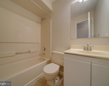 8513 Falls Run Road - Photo Thumbnail 32
