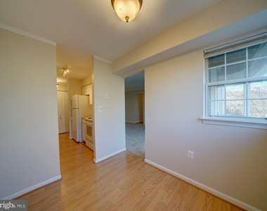 8513 Falls Run Road - Photo Thumbnail 8