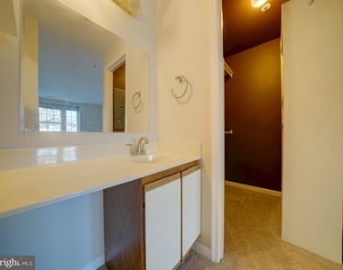 8513 Falls Run Road - Photo Thumbnail 25