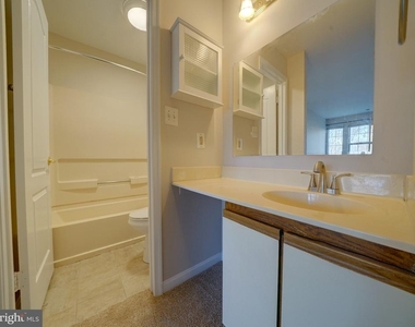 8513 Falls Run Road - Photo Thumbnail 24