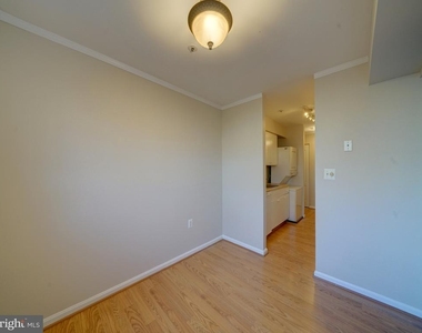 8513 Falls Run Road - Photo Thumbnail 10