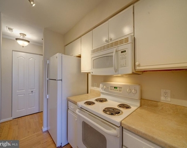 8513 Falls Run Road - Photo Thumbnail 14