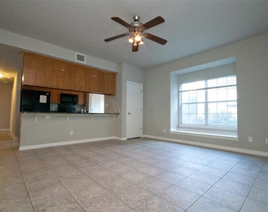 2410 Leon St - Photo Thumbnail 2