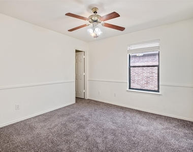 9109 Ipswich Bay Dr - Photo Thumbnail 17