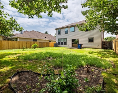 9109 Ipswich Bay Dr - Photo Thumbnail 25