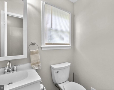511 Marshall Drive - Photo Thumbnail 12