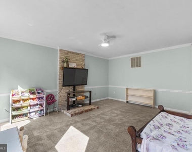 511 Marshall Drive - Photo Thumbnail 10