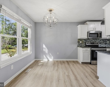 5605 Ringwood Drive - Photo Thumbnail 4